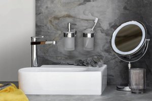 Wenko Pojemnik na szczoteczki do zębów MARIBOR, UV-Loc, WENKO 3