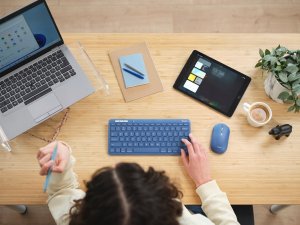 Klawiatura + mysz Trust Klaviatūra +Belaidė pelė LYRA/Mėlynas 24937 TRUST 7