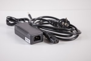 Kabel zasilający Wantec Wantec 5821 adapter zasilający/ inwentor Wewnętrzna 60 W Czarny 1