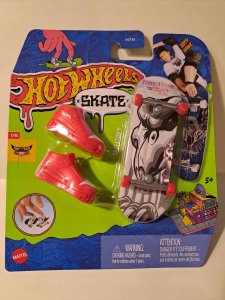 Hot Wheels Hot Wheels Skate Deskorolka + buty HVJ76 1