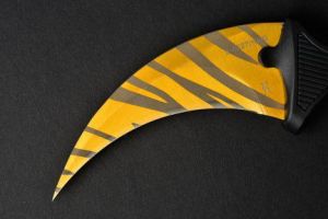 Fadecase Karambit Tiger tooth (20001) 3