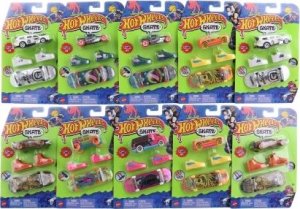 Mattel HW SKATE DESKOROLKA BUTY AUTKO MIX HGT71 B/C10 12