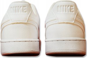 Nike damskie buty sportowe COURT VISION LO NN białe 13