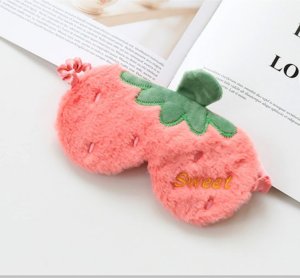 eCarla Maska do spania futrzana truskawka sweet OPK03 2