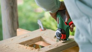 Piła szablasta Bosch NanoBlade UniversalCut 18V-65 18 V 11