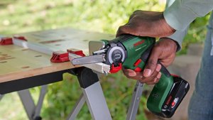 Piła szablasta Bosch NanoBlade UniversalCut 18V-65 18 V 10