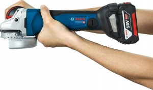 Szlifierka Bosch Bosch cordless angle grinder GWS 18V-10 P Professional, 125mm (blue/black, 2x Li-ion battery 5.0Ah, in L-BOXX) 2