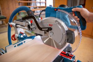 Ukośnica Bosch Bosch chop and miter saw GCM 305-254 D Professional (blue, 1,500 watts) 3