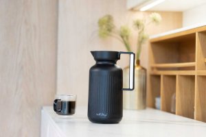 Vialli Design TERMOS Z WKŁADEM SZKLANYM LUNGO 1L CZARNY 9262 8