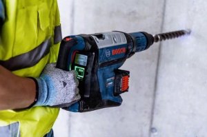 Młotowiertarka Bosch Bosch cordless hammer drill BITURBO GBH 18V-45 C Professional (blue/black, 2x battery ProCORE18V 12.0Ah, Bluetooth module) 5