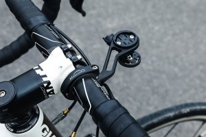 MAGICSHINE Uchwyt na kierownicę MAGICSHINE TTA, Z zestawem 5 adapterów (NEW) 8