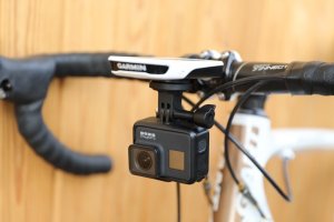 MAGICSHINE Uchwyt na kierownicę MAGICSHINE TTA, Z zestawem 5 adapterów (NEW) 10