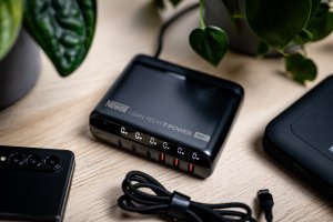 Ładowarka Newell NEWELL Ładowarka sieciowa z zestawem adapterów GaN Tech T-power 140 W 4