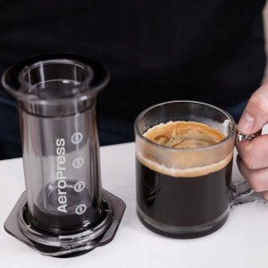 Aero Press AeroPress Clear Black - Zaparzacz do kawy czarny 4