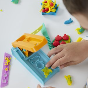 Play-Doh PLAY-DOH Playset Fun Factory 11