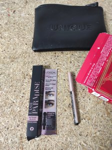 L OREAL Atelier Kit Set L'Oreal Paris: Lash Paradise, Volumizing & Lengthening, Mascara, Extra Black, 6.4 ml + Paradise, Kajal Eye Pencil, 1.2 g + Makeup Bag, Black For Women 3