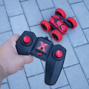 MaxLife  Samochód Zdalnie Sterowany Rc Autko Akrobata Auto Na Pilota 4X4 Wyścigowe 10