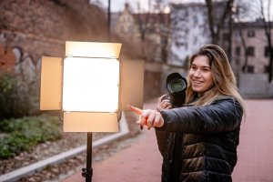 Lampa studyjna Newell NEWELL Lampa LED RGB Vividha Effect 13