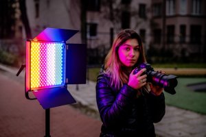 Lampa studyjna Newell NEWELL Lampa LED RGB Vividha Effect 15