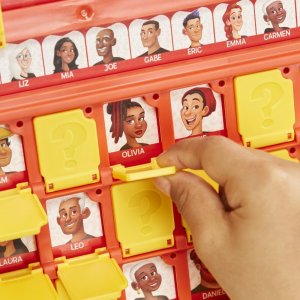 Hasbro GUESS WHO? Board game (in Finnish and Swedish lang.) 10