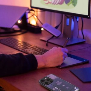 Tech 21 Futerał TECH do IPHONE 15 Plus wzór 2 3