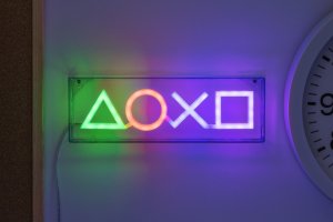 Paladone PALADONE PlayStation lampka neonowa 4