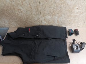 Bosch Bosch Heat+Jacket GHV 12+18V kit size XL, work clothing (black, incl. charger GAL 12V-20 Professional, 1x battery GBA 12V 2.0Ah) 2