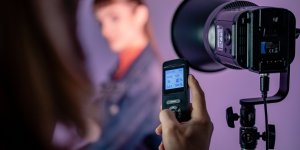 Lampa studyjna Newell LED RGB Pravaha Max 135 (NL4081) 14