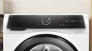 Pralko-suszarka Bosch Bosch | Washing Machine with Dryer | WNC254A0SN | Energy efficiency class D | Front loading | Washing capacity 10.5 kg | 1400 RPM | Depth 62 cm | Width 60 cm | Display | LED | Drying system | Drying capacity 6 kg | Steam function | W 4