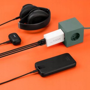 Ładowarka Hama Hama ładowarka sieciowa mini 100W GaN PD/QC 2x USB-C, 1x USB-A biała 13