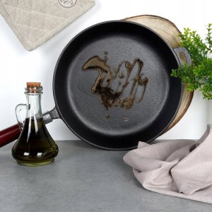 Patelnia Vilde Patelnia żeliwna CAST LINE 28 cm 6