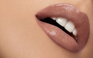 Pupa PUPA_Miss Pupa Ultra Brilliant Lipstick pomadka do ust 110 2,4ml 3