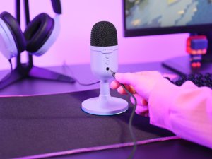 Mikrofon Trust TRUST mikrofon GXT234P YUNIX USB MICROPHONE PURPLE 9