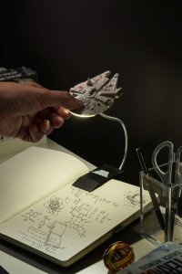 Paladone PALADONE Lampka do czytania Gwiezdne Wojny Millennium Falcon 10