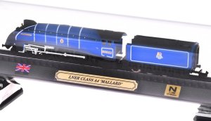 Jokomisiada Lokomotywa nowoczesna Model kolekcjonerski LNER CLASS A4 MALLARD RC0646 6