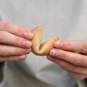 MagiaCiast Ciasteczka z Wróżbą Komplementy dla Ciebie Chińskie Ciastka z Wróżbą 100 3