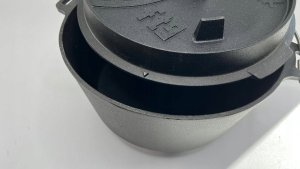 Petromax Żeliwny Kociołek Holenderski z Nóżkami 9 4