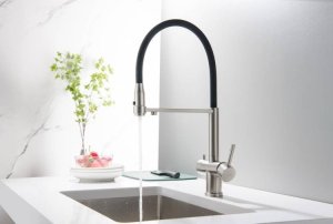 Bateria kuchenna Blue Water Blue Water Tusar Stal Trójdrożna bateria kuchenna z elastyczną wyjmowaną wylewką 3