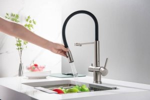 Bateria kuchenna Blue Water Blue Water Tusar Stal Trójdrożna bateria kuchenna z elastyczną wyjmowaną wylewką 4