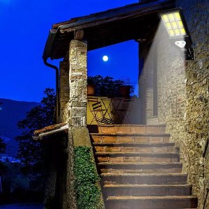 Mała Latarnia uliczna solarna 15W COB, z pilotem, czujnikiem ruchu i zmierzchu Latarnia uliczna solarna 15W COB, z pilotem, czujnikiem ruchu i zmierzchu 5