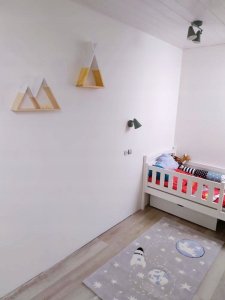 Atmosphera Półka dekoracyjna na ścianę TIPI - drewno, kolor biały 30 x 10 x 39 cm 5