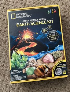 National Geographic National Geographic S. E. Mega Earth Science Kit 1