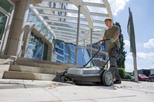 Karcher Kärcher sweeper KM 70/20 C (grey/black, with side brush) 10