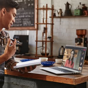 Laptop HP ProBook 455 G9 RYZ5 5625U/16GB/512SSD/FreeDOS silver 11