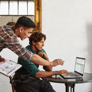 Laptop HP ProBook 455 G9 RYZ5 5625U/16GB/512SSD/FreeDOS silver 9