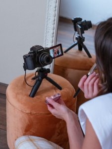 Aparat Panasonic Lumix G100 + G Vario 12-32mm f/3.5-5.6 ASPH. Mega O.I.S. (DC-G100KEG-K) 17