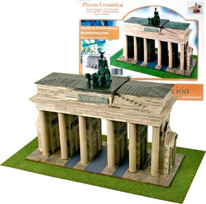 Domus Kits CUIT Składany Domek z Cegły 3D - Brama Brandenburska 1