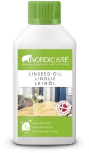 Bel London Nordicare LINSEED OIL is a vegetable oil for treatment and maintenance of all solid wood. The oil leaves a 100% biological surface and underlines the original natural structure of the wood. Provides the surface with a beautiful, long-lasting a 3