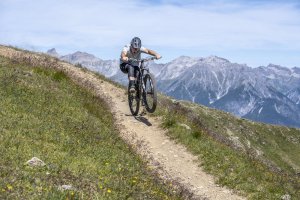 Evoca Pedały MAGPED ENDURO2 200NM (Enduro, Downhill, MTB), Magnetyczne z blokami, Siła magnesu 200Nm dla rowerzystów >75kg, Czarne, Waga 477g 21