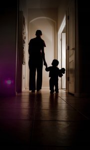 Lampka wtykowa do gniazdka Osram LUMINAIRE LUNETTA SQUARE SENSOR RGB WH 4